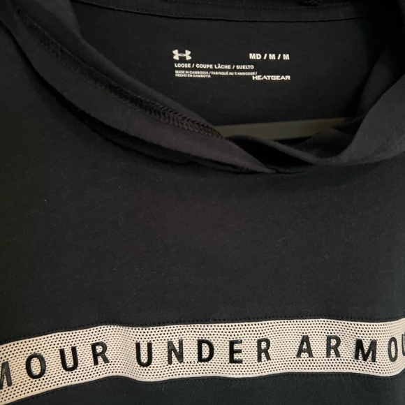 Under Armour Crop - Picture 3 of 4